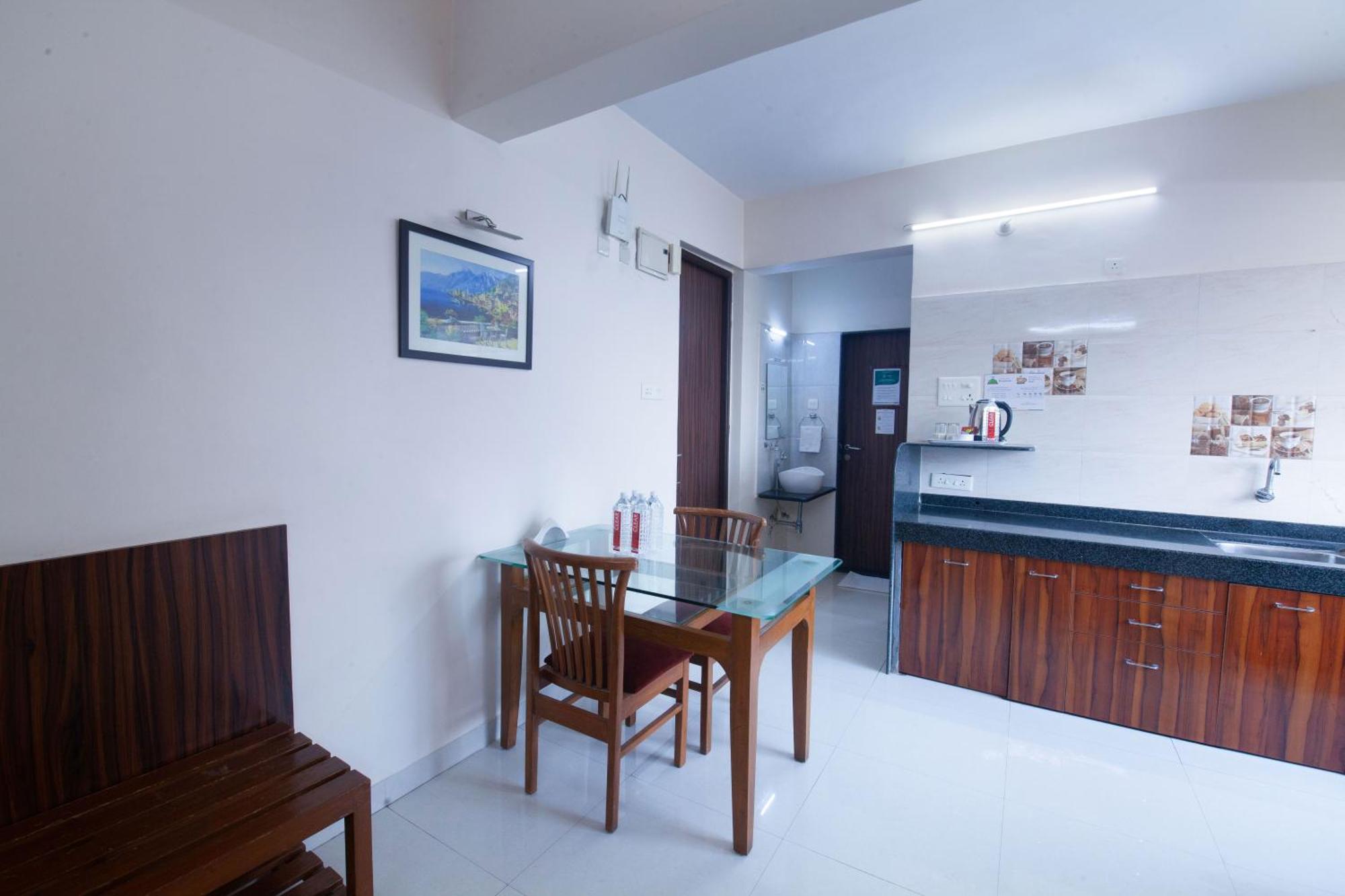 Hotel Treebo Park View Hadapsar 3*